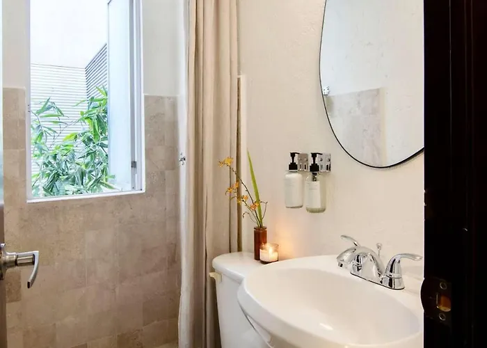 Сasa de vacaciones Thoughtfully Curated Condesa With Ac And Terraces *